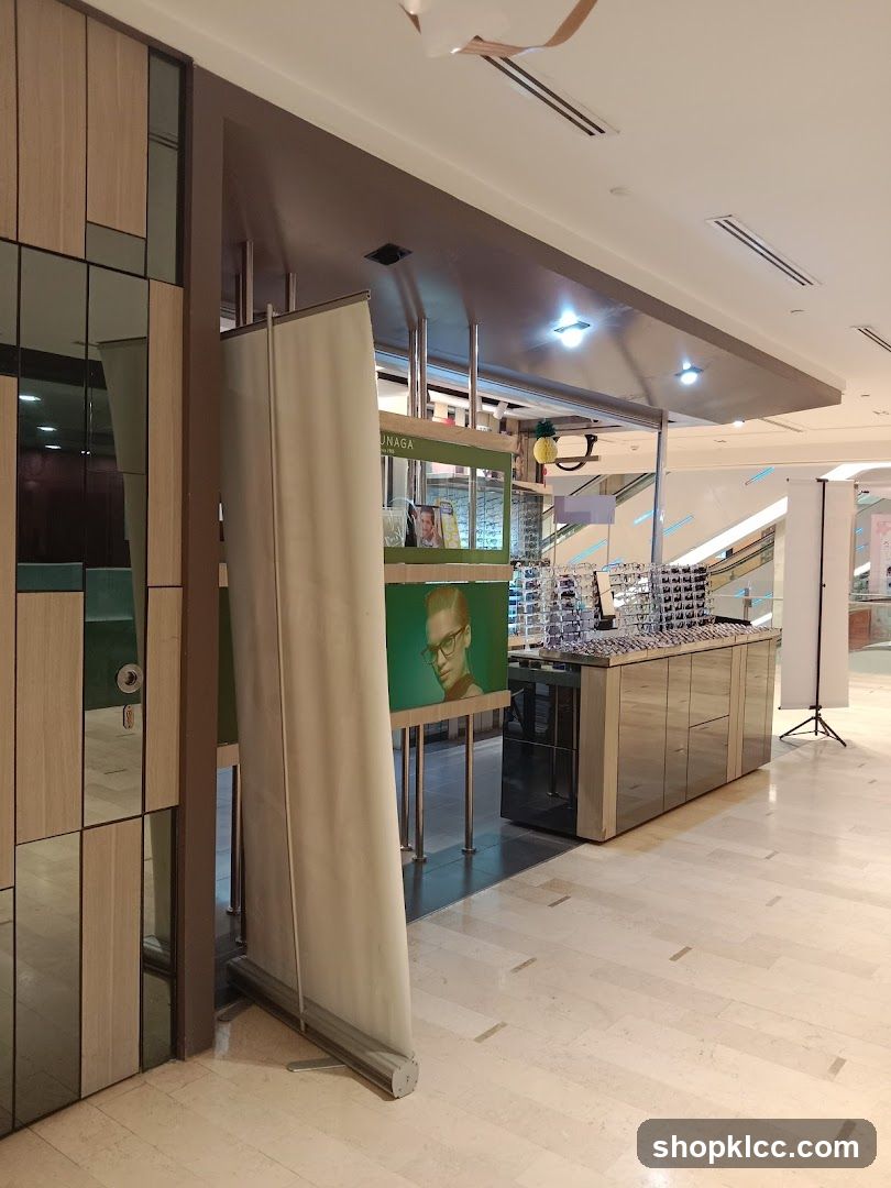 Eyewear display in a mall