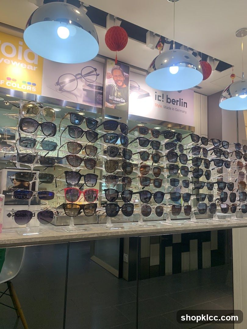 Eyewear Display