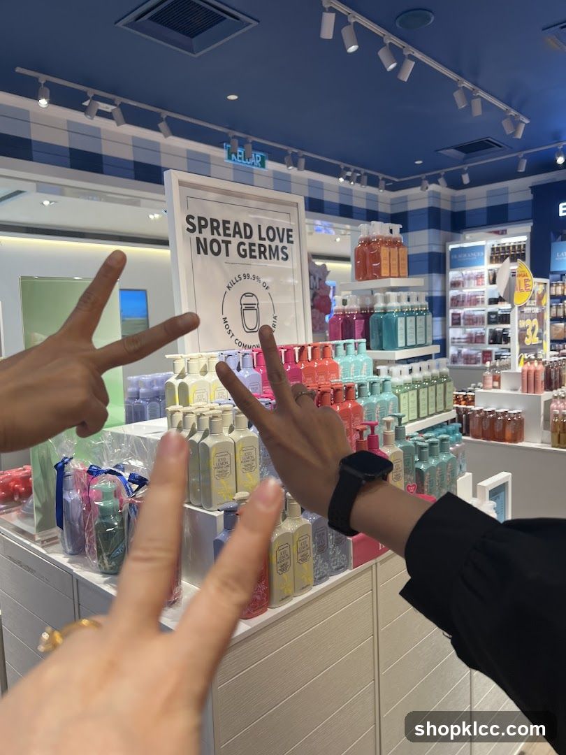 Hand Gestures in Store