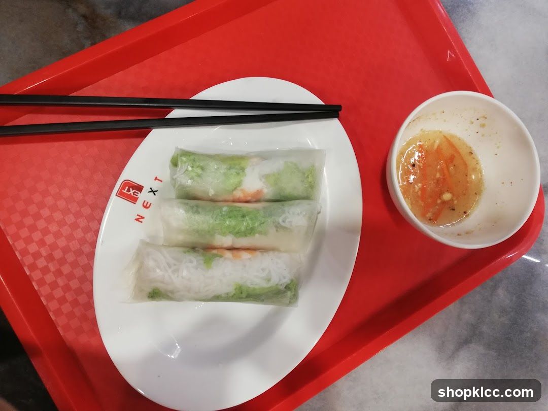 Fresh Spring Rolls with Dipping Sauce
