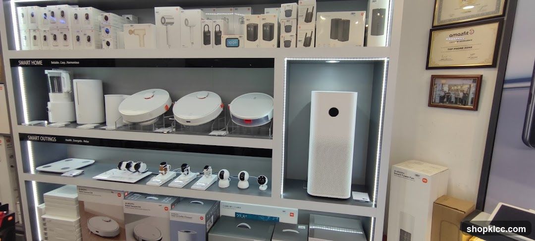 Smart Home and Outings Products Display