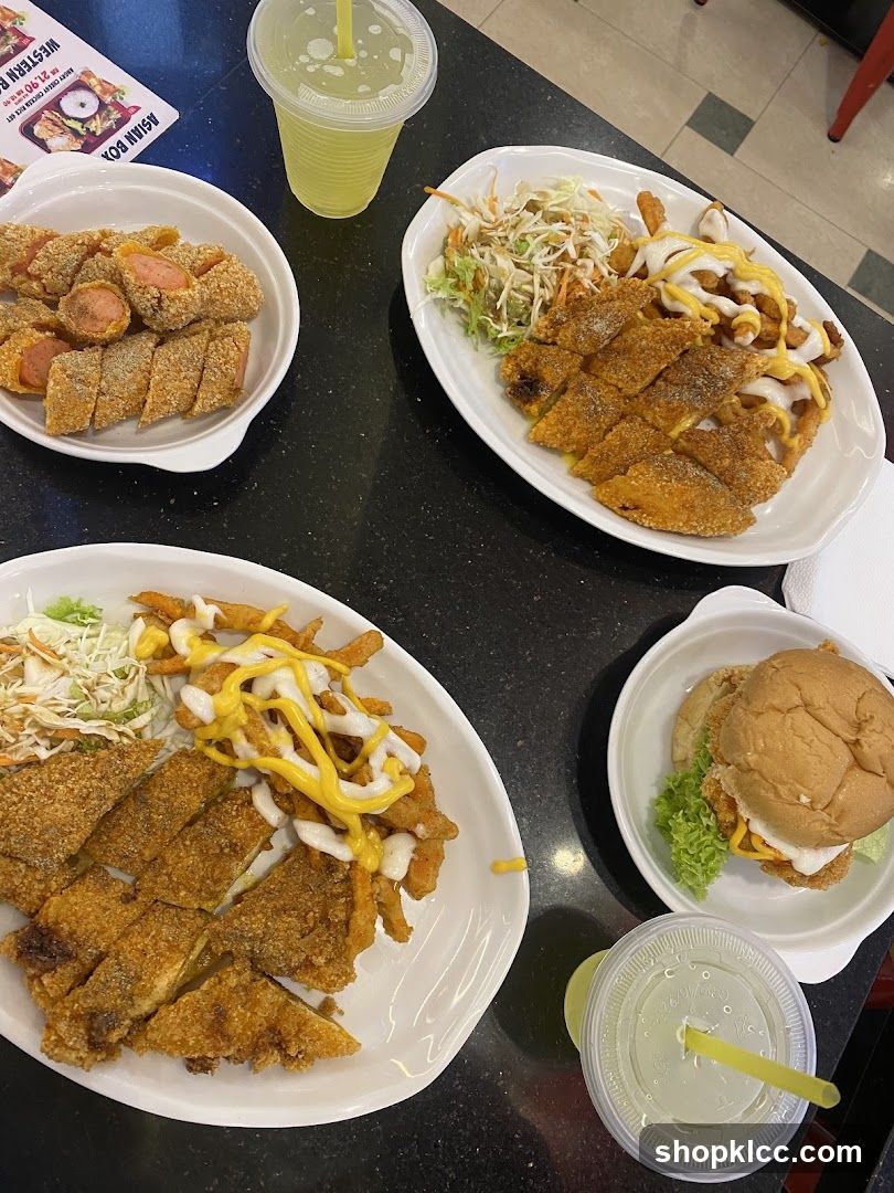 Fried Food Platter with Burger and Drinks
