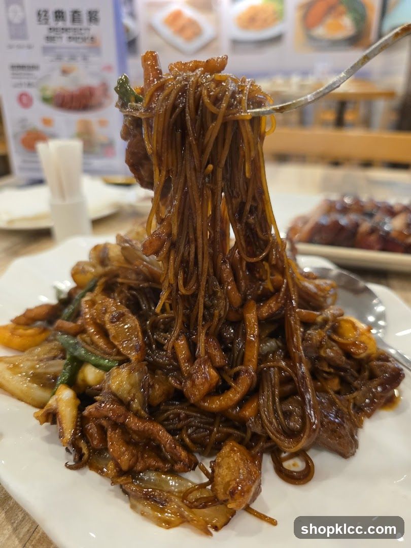 Noodles with Meat and Vegetables