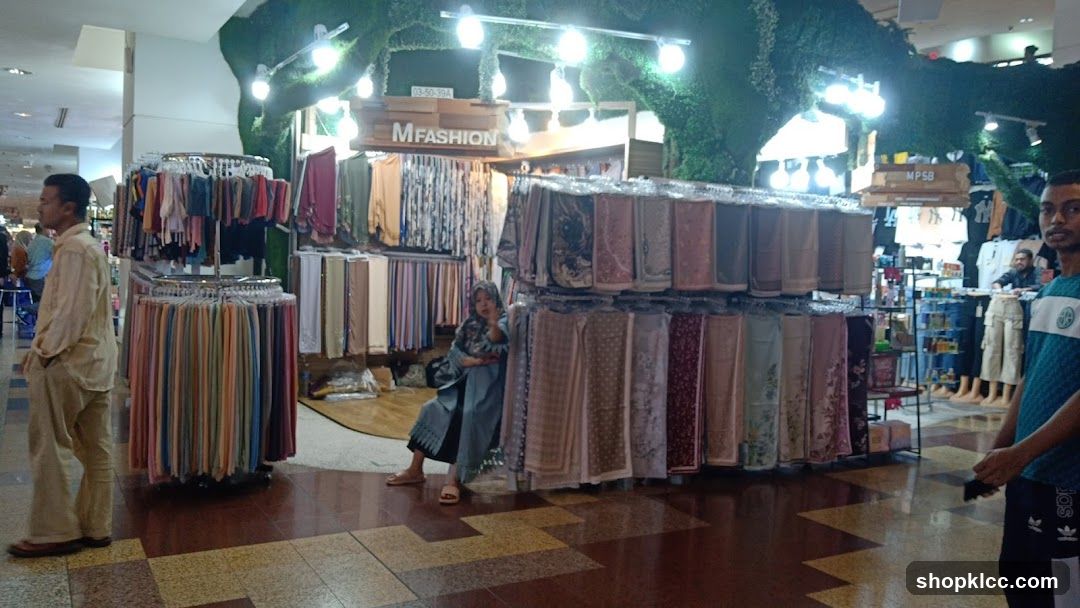 Fashion Store Display