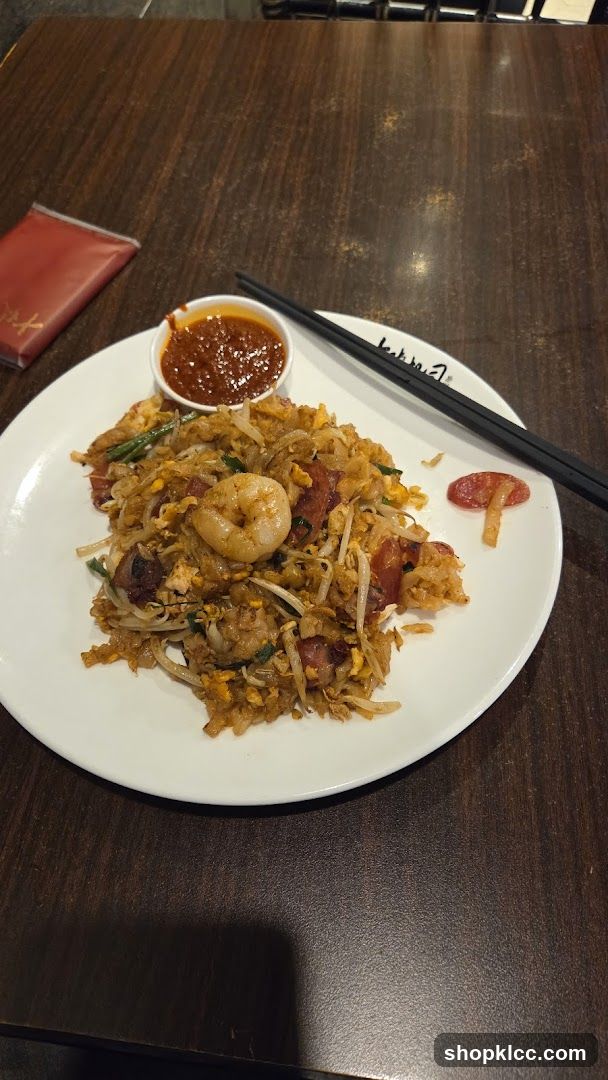 Fried Noodles with Shrimp and Sausage