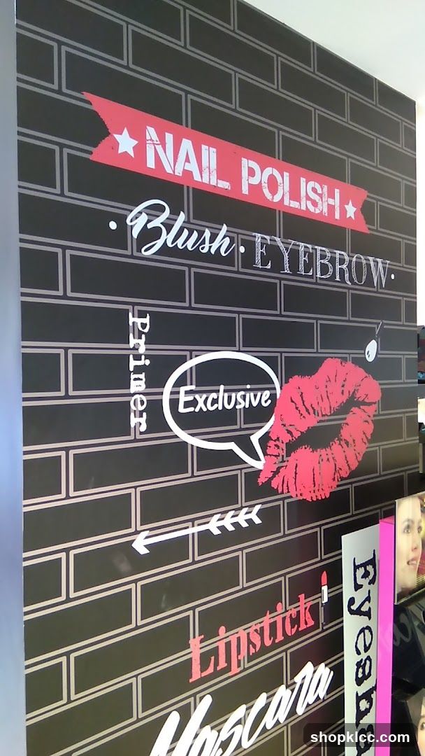Cosmetics Display