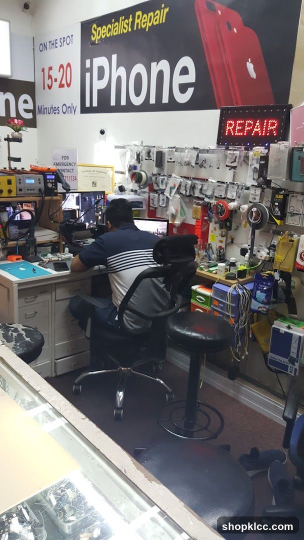iPhone Repair Shop Interior