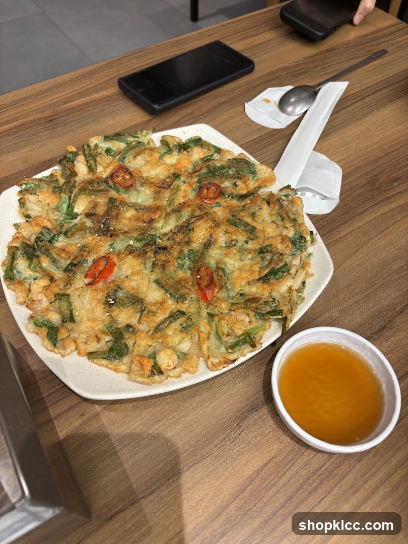 Spicy Vegetable Pancake with Dipping Sauce