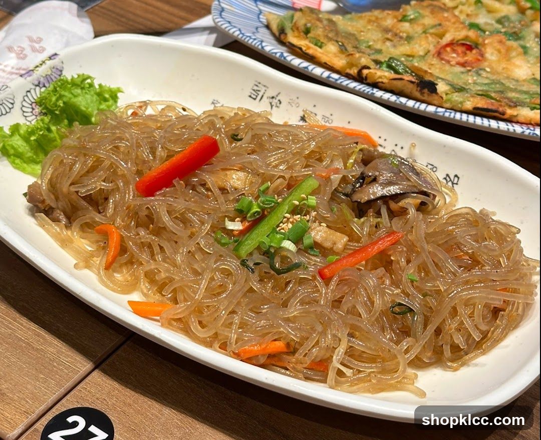 Stir-fried Glass Noodles with Vegetables and Meat