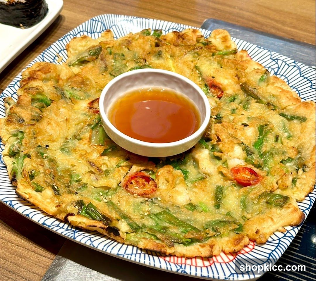 Vegetable Pancake with Sauce