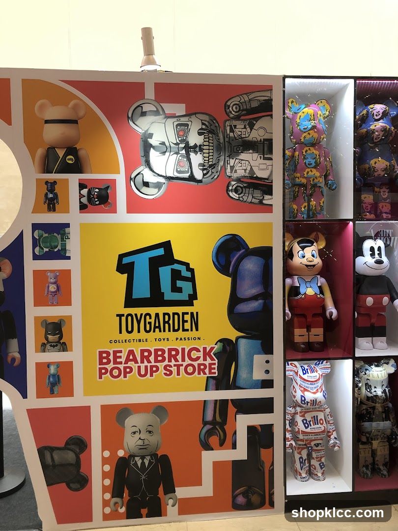 ToyGarden Bearbrick Pop Up Store Display