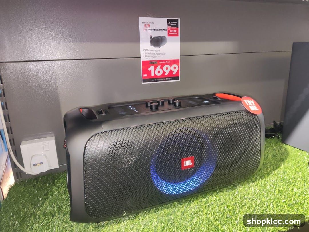 JBL Speaker Display