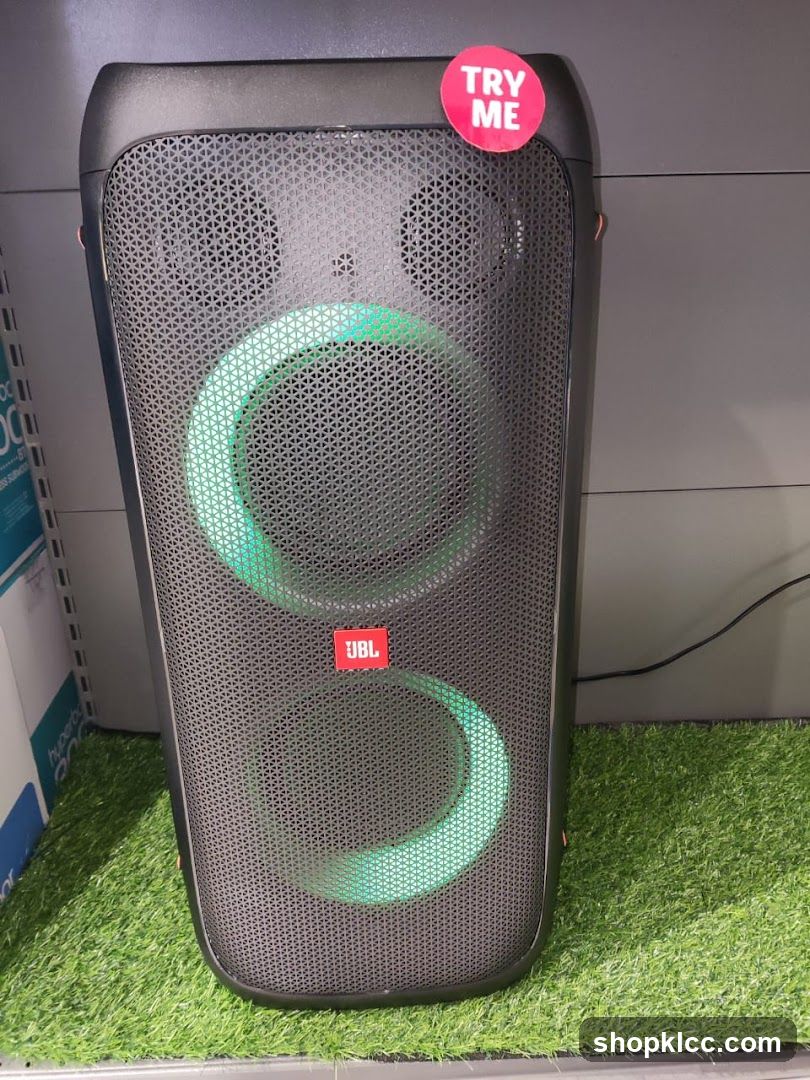 JBL Speaker Display