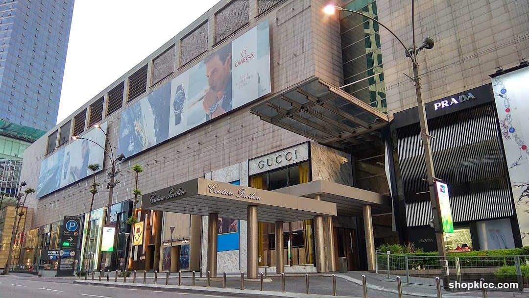 Couture Pavilion Entrance