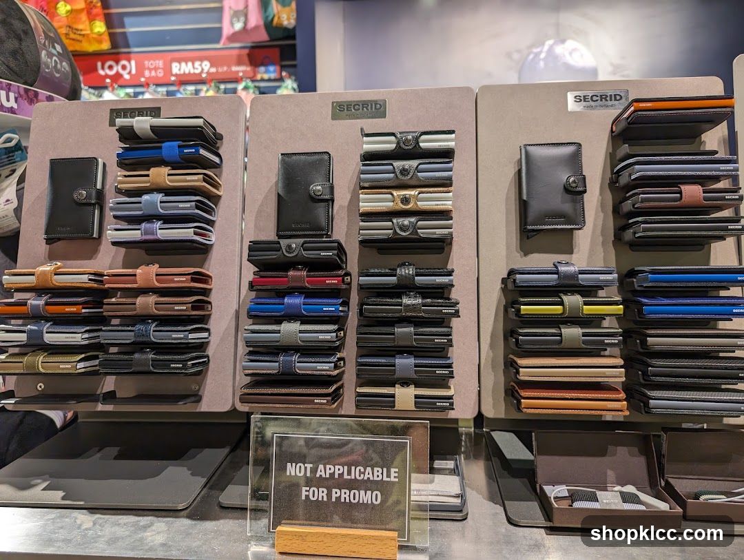 Secrid Wallets Display