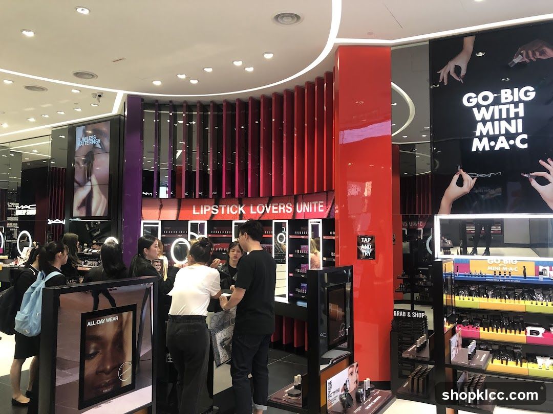 MAC Cosmetics Store