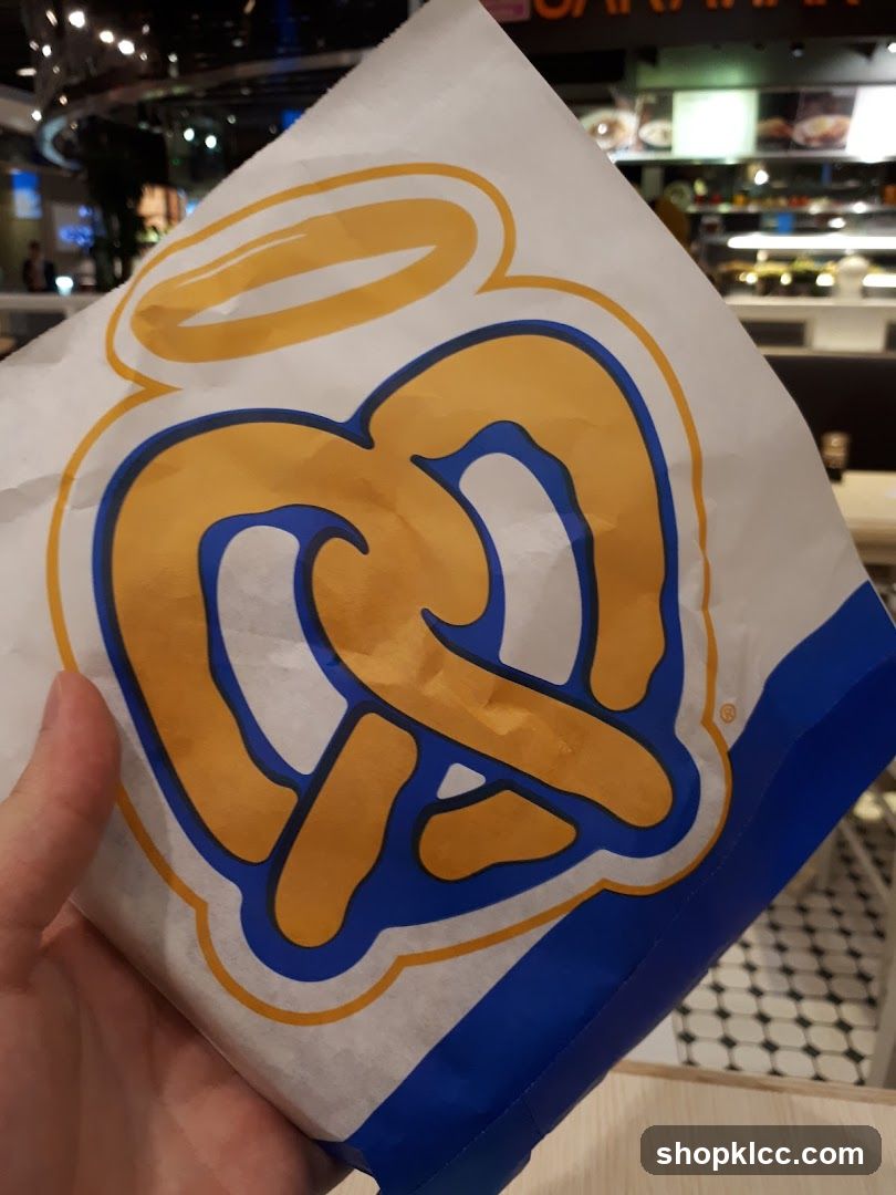 Auntie Anne's Pretzel Bag
