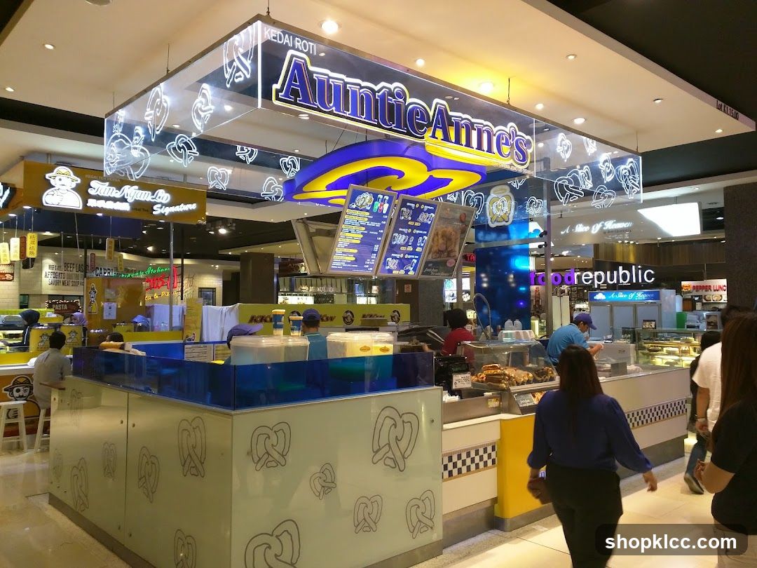 Auntie Anne's Pretzel Stand