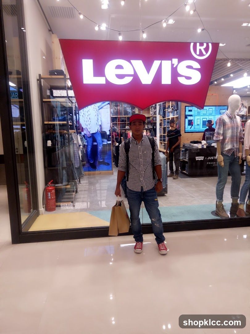 Levi's
