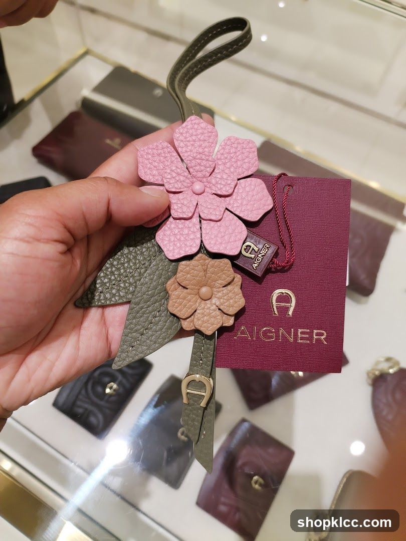 Aigner Flower Charm