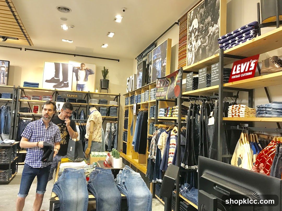 Levi's Store Interior