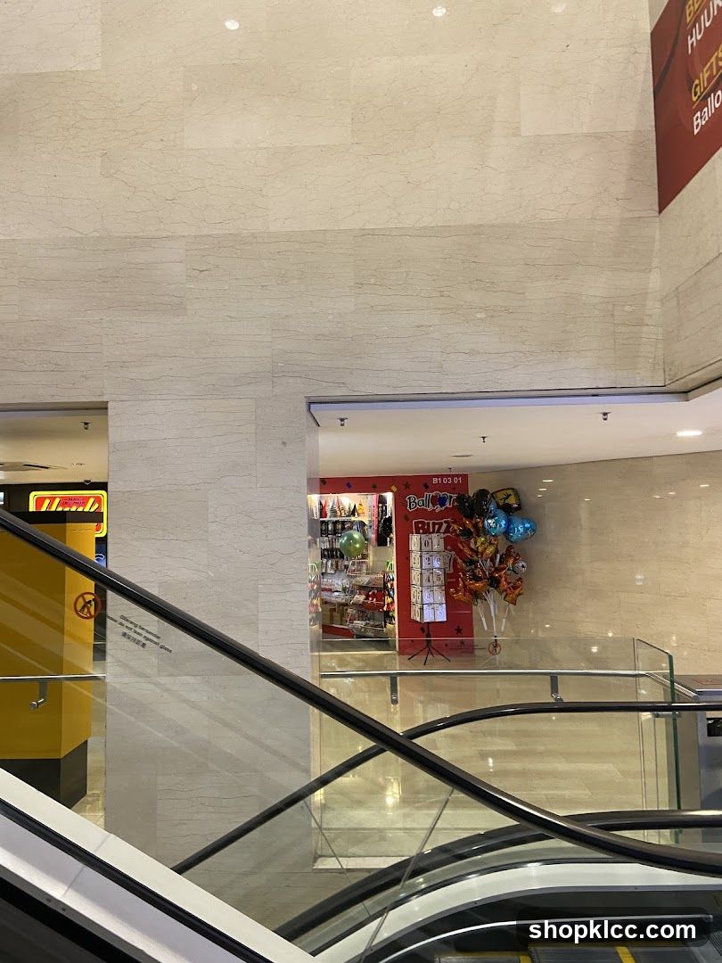 Balloon Store Display