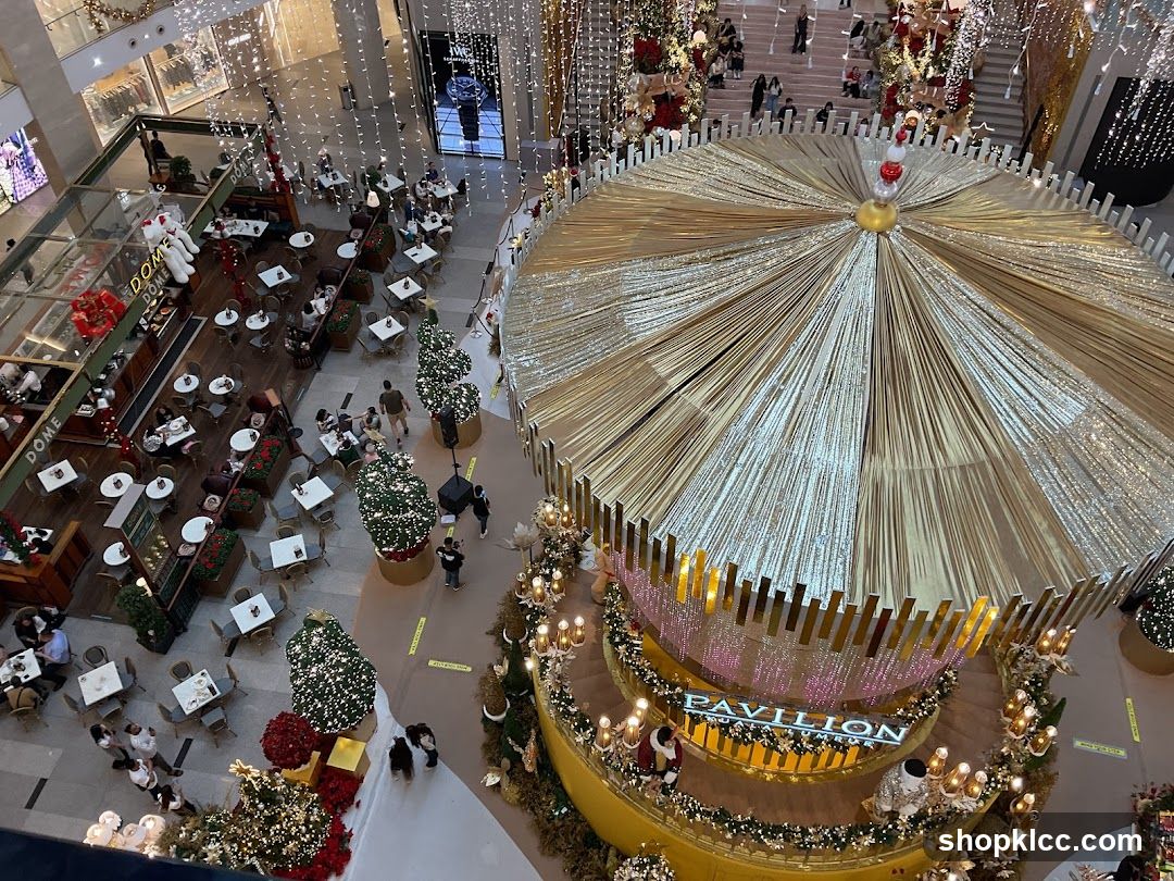 Christmas decorations in a shopping mall