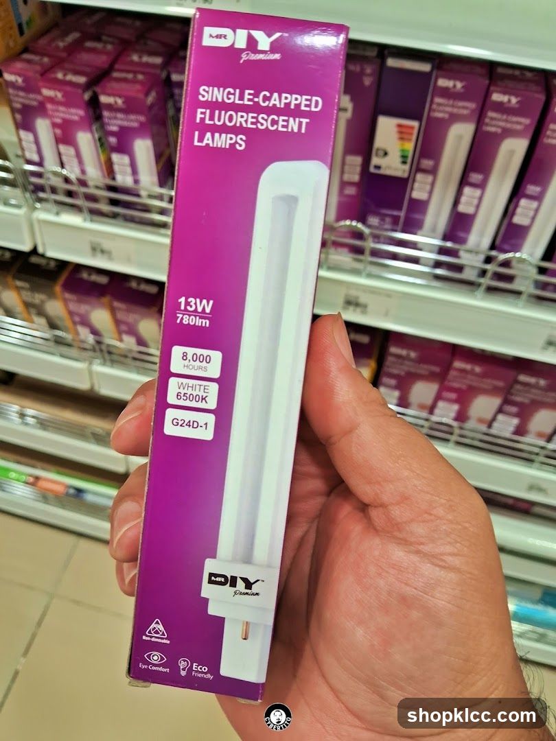 DIY Fluorescent Lamp Box in Store