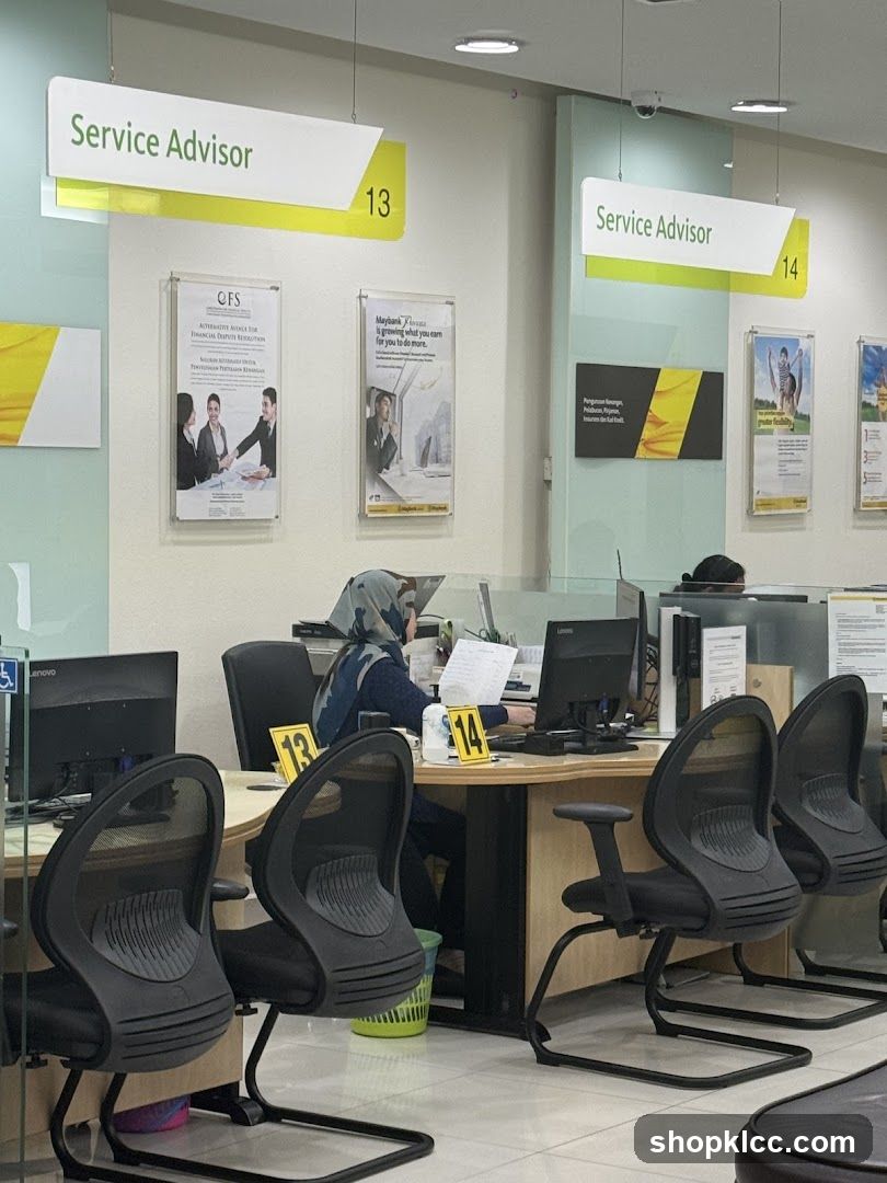 Service Advisor Desks
