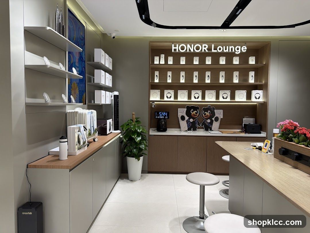 HONOR Lounge Interior