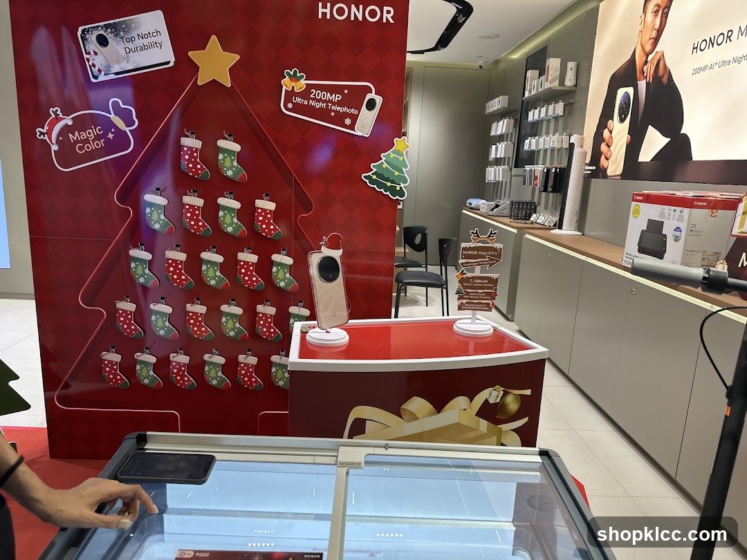Honor Store Display