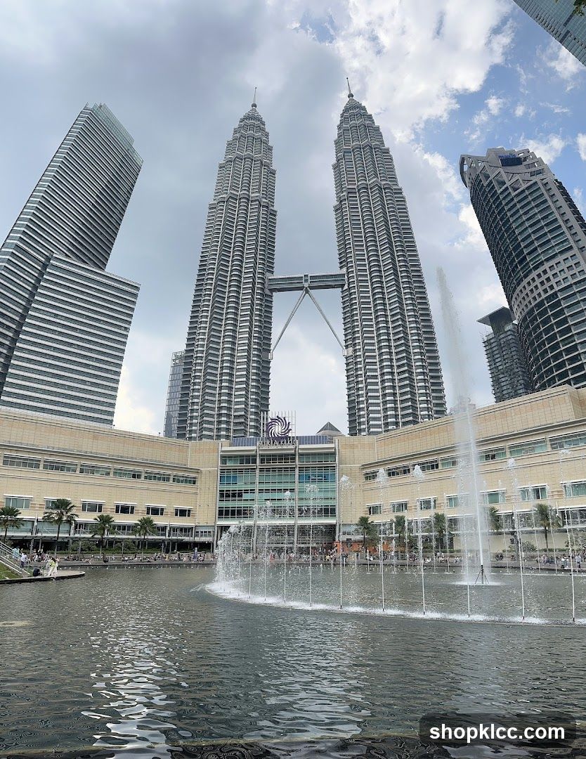 Petronas Towers and Fountain