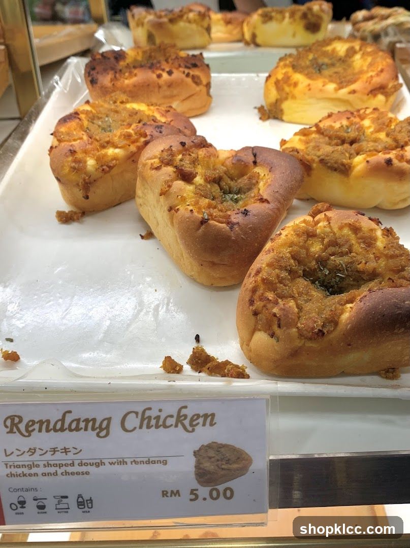 Rendang Chicken Pastry