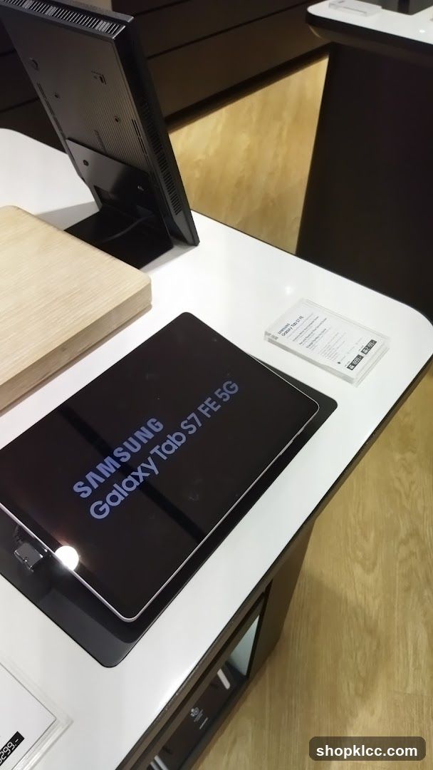 Samsung Galaxy Tab S7 FE 5G Display