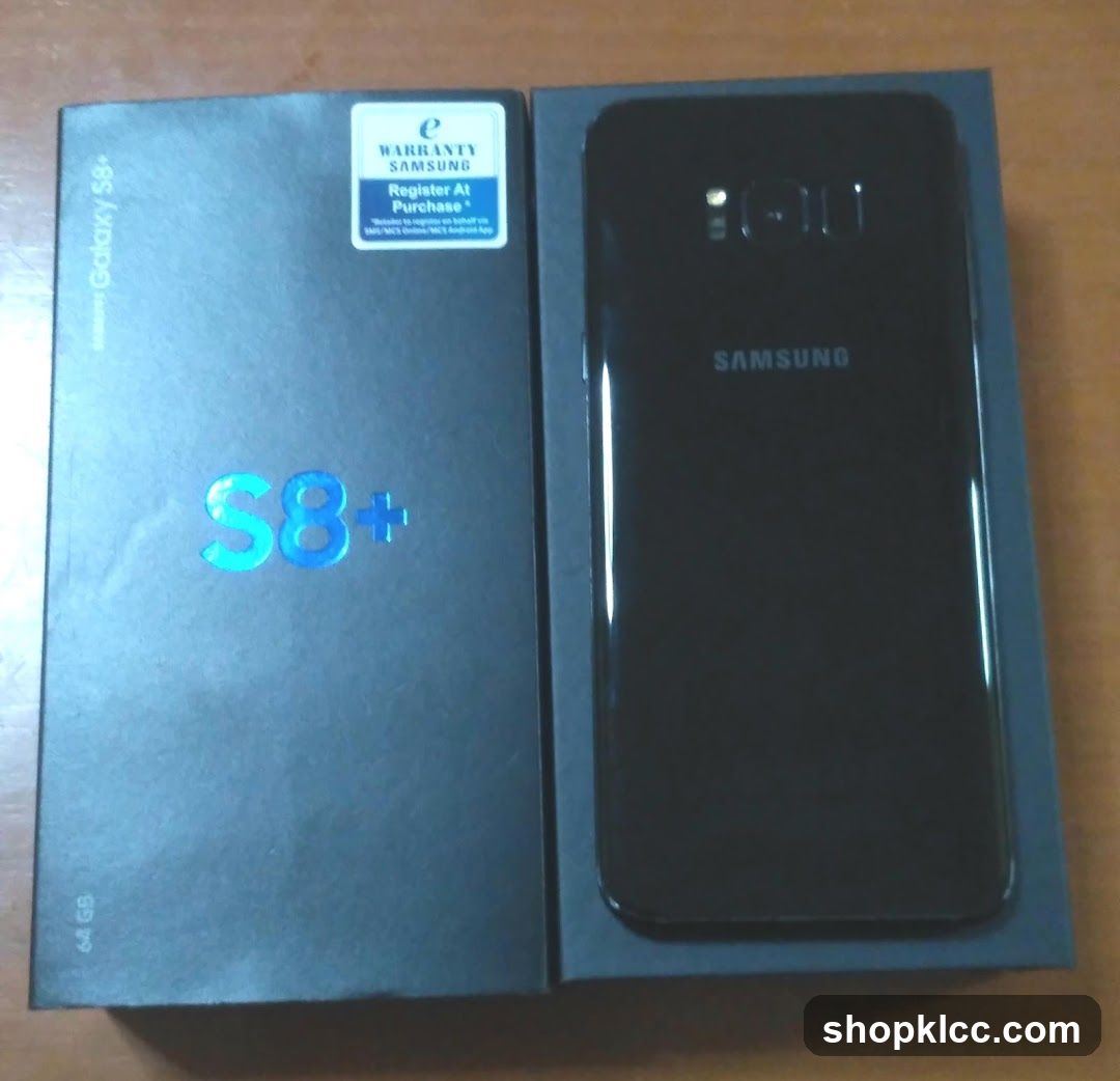 Samsung Galaxy S8+ Box and Phone