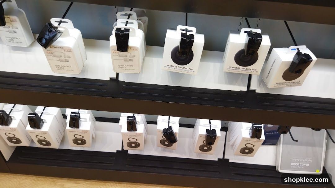 Samsung Accessories Display