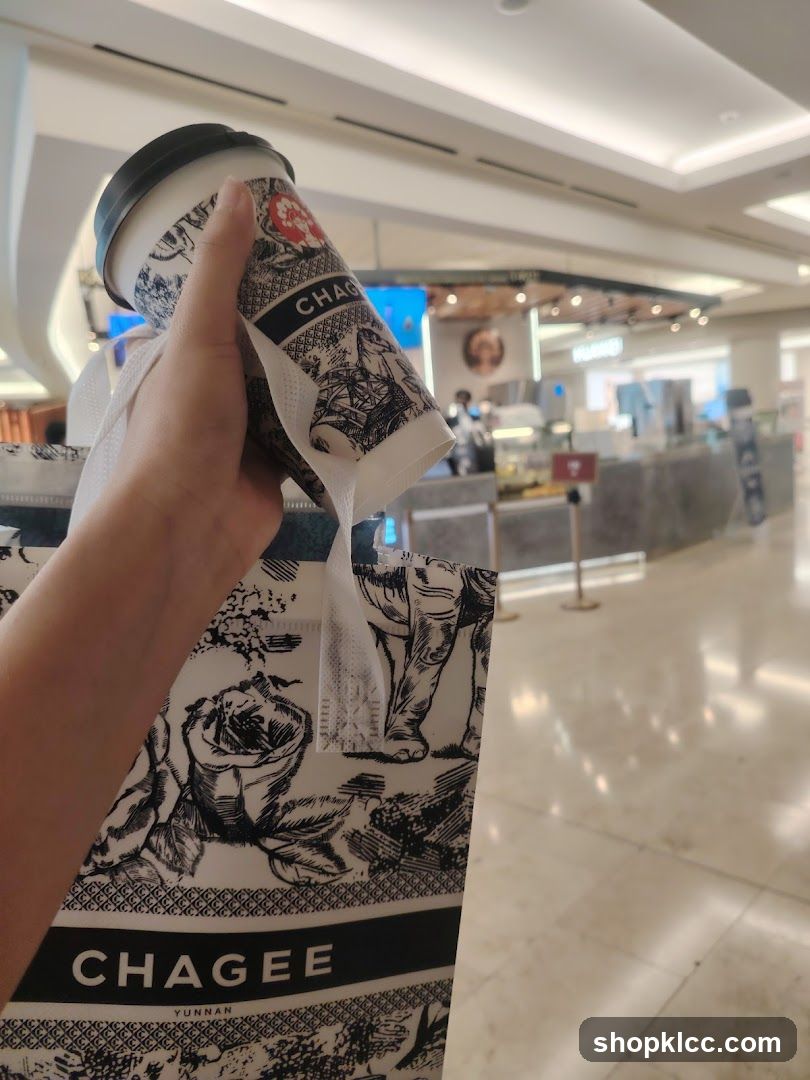 Chagee Cup and Bag