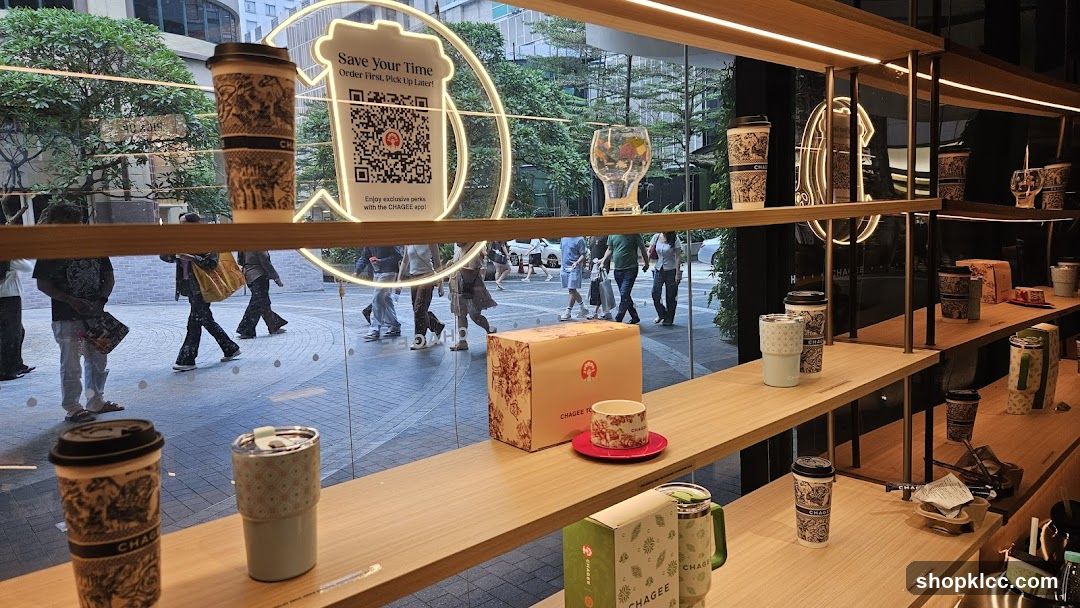 CHAGEE merchandise display