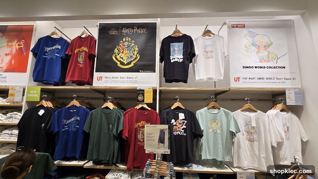 T-shirt Display