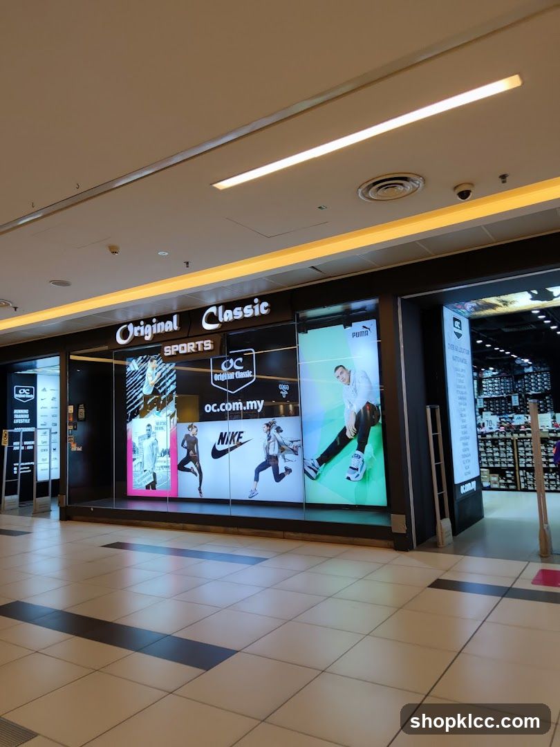 Shopping Mall Storefront Display