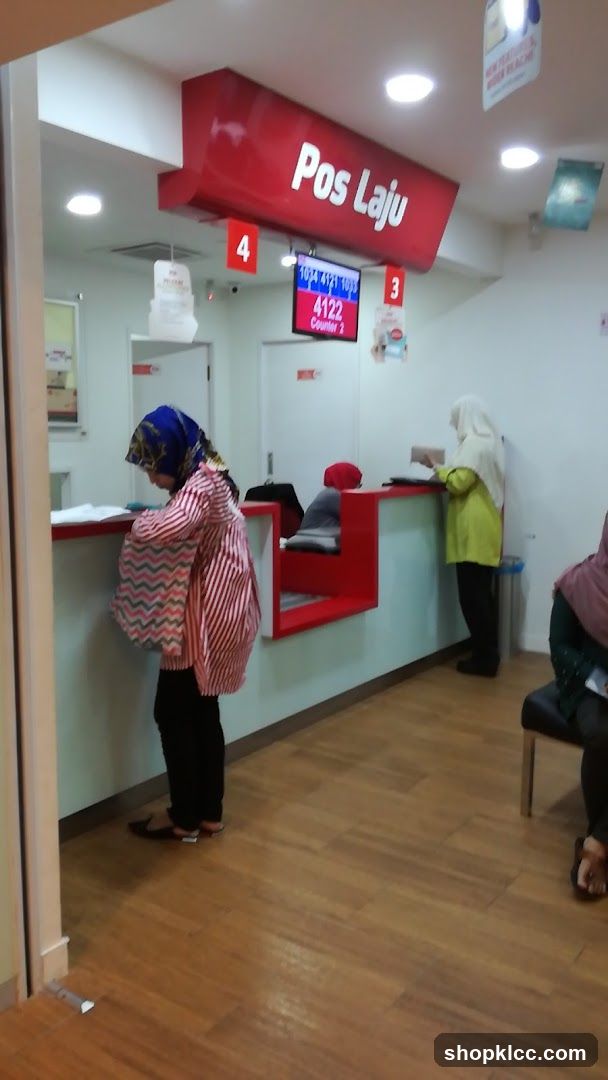 Pos Laju Service Counter