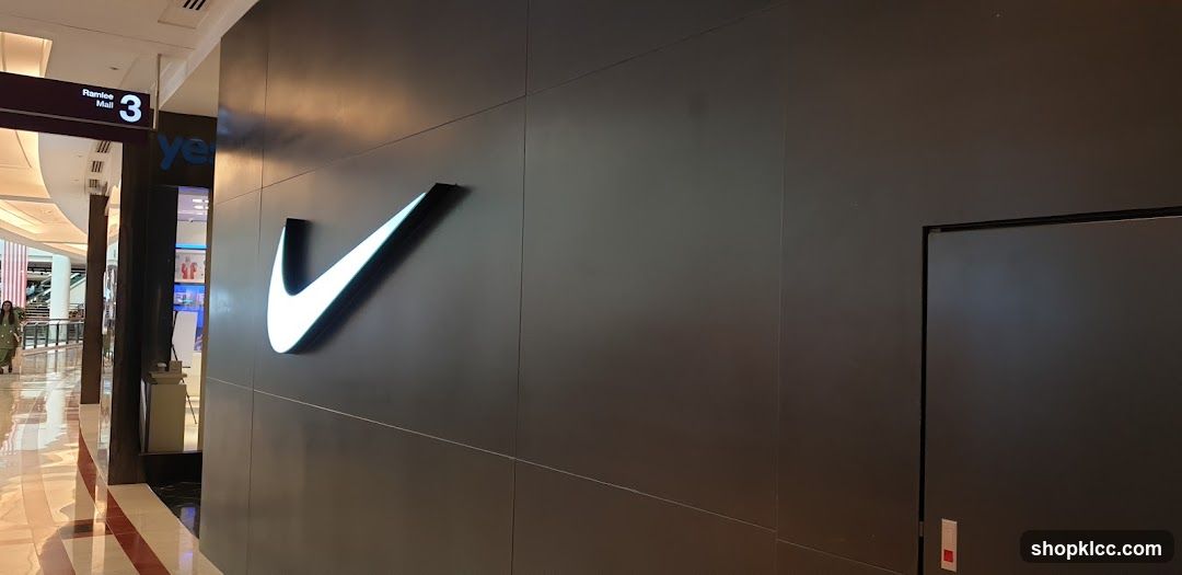 Nike Storefront