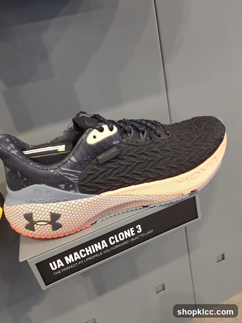 Under Armour Machina Clone 3 Running Shoe