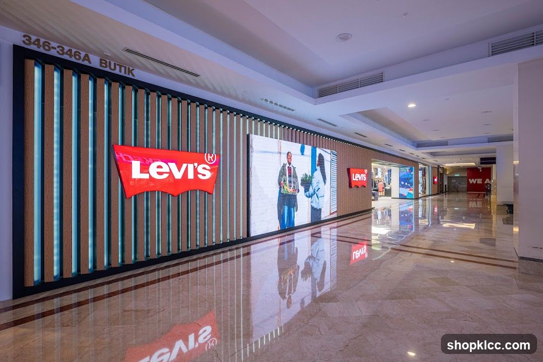 Levi's