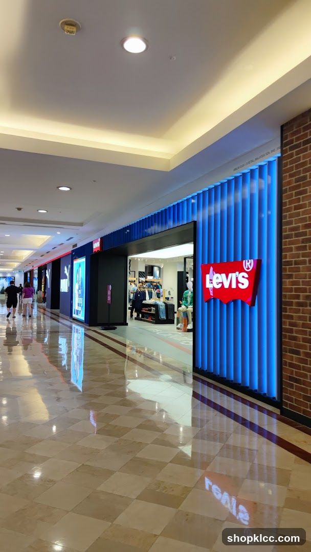 Levi's
