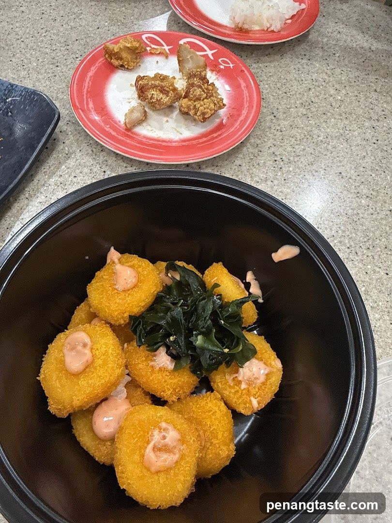 Fried Food with Seaweed and Sauce