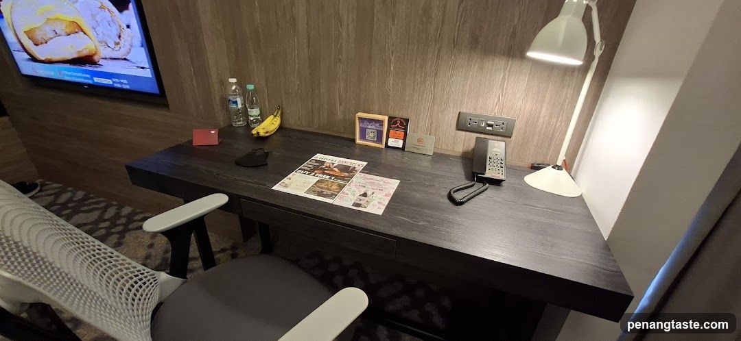 Hotel Desk Setup