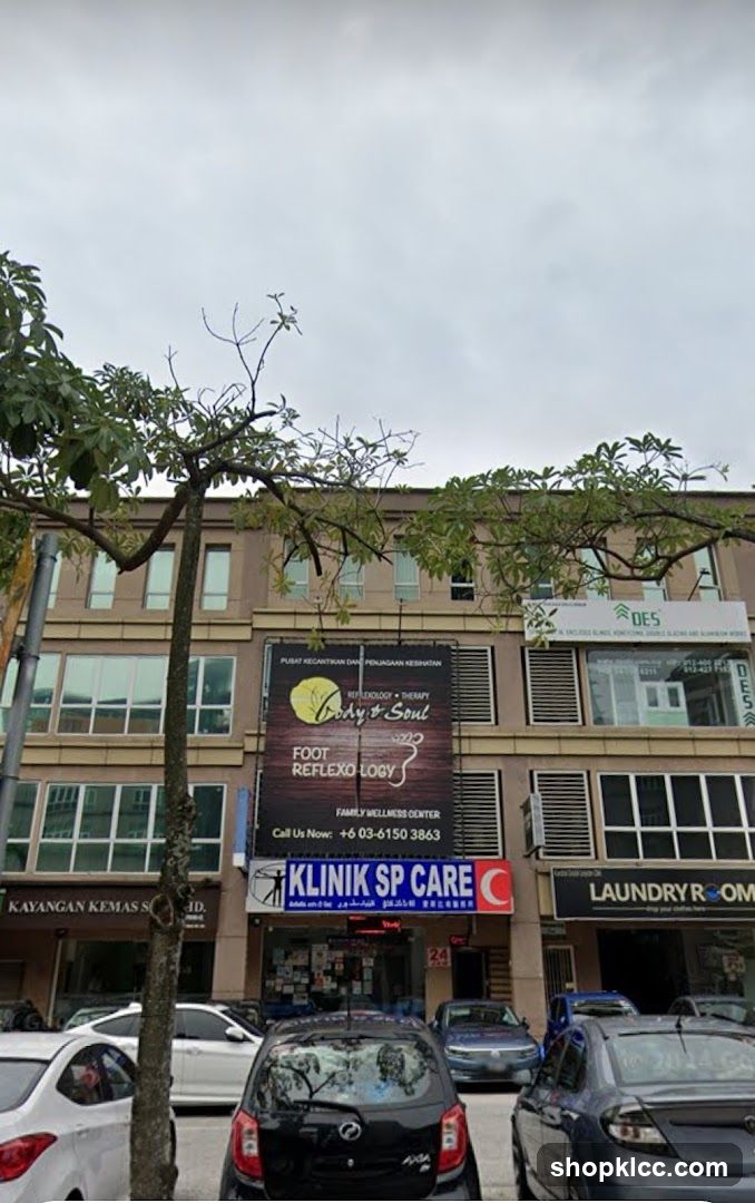 Clinic and Wellness Center Facade