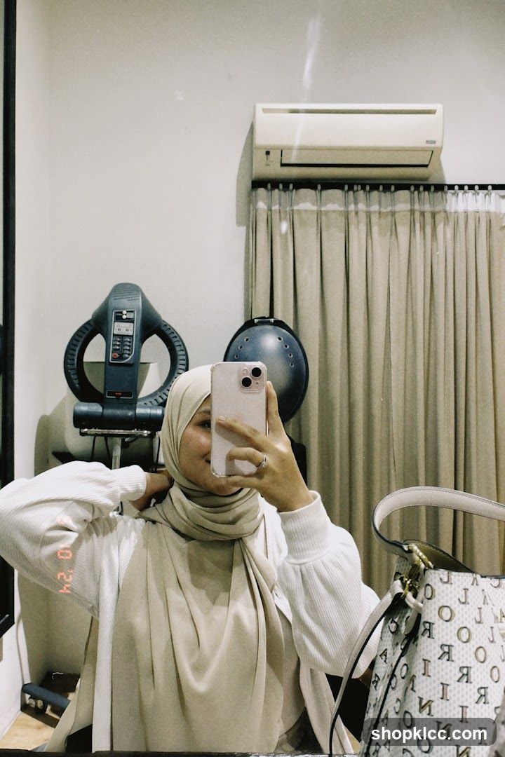 Selfie in a salon or spa setting