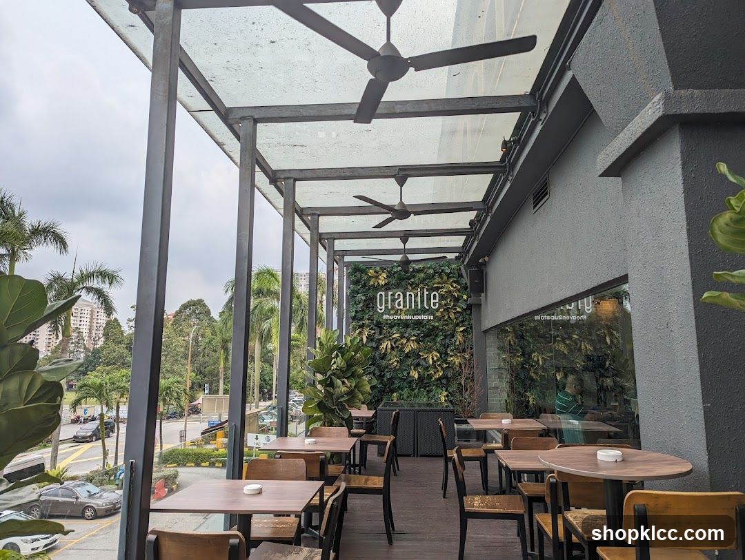 Granite Kitchen & Lounge Bar